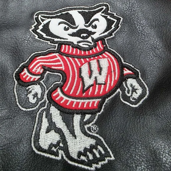 Vintage Wisconsin Badgers Steve & Barry’s FAUX Leather Jacket NCAA Men’s XXL - Picture 5 of 9